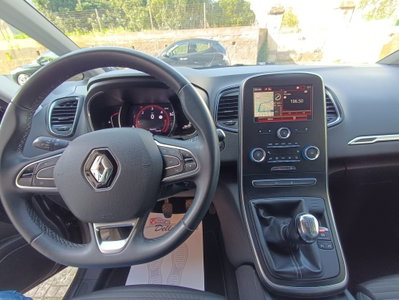 Renault Scenic E-Tech Electric 1.9 dCi Confort Dynamique (8)