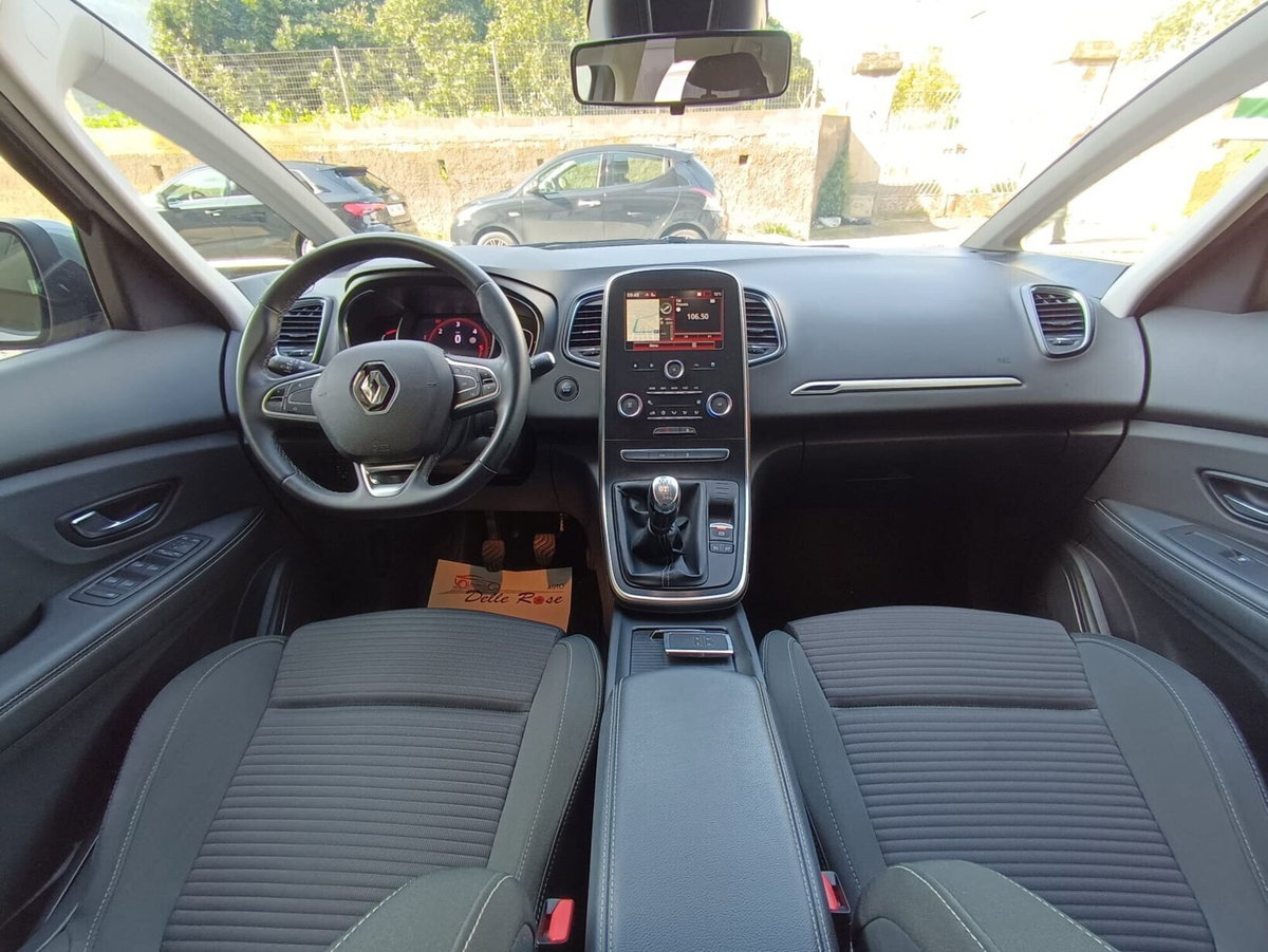 Renault Scenic E-Tech Electric 1.9 dCi Confort Dynamique (13)