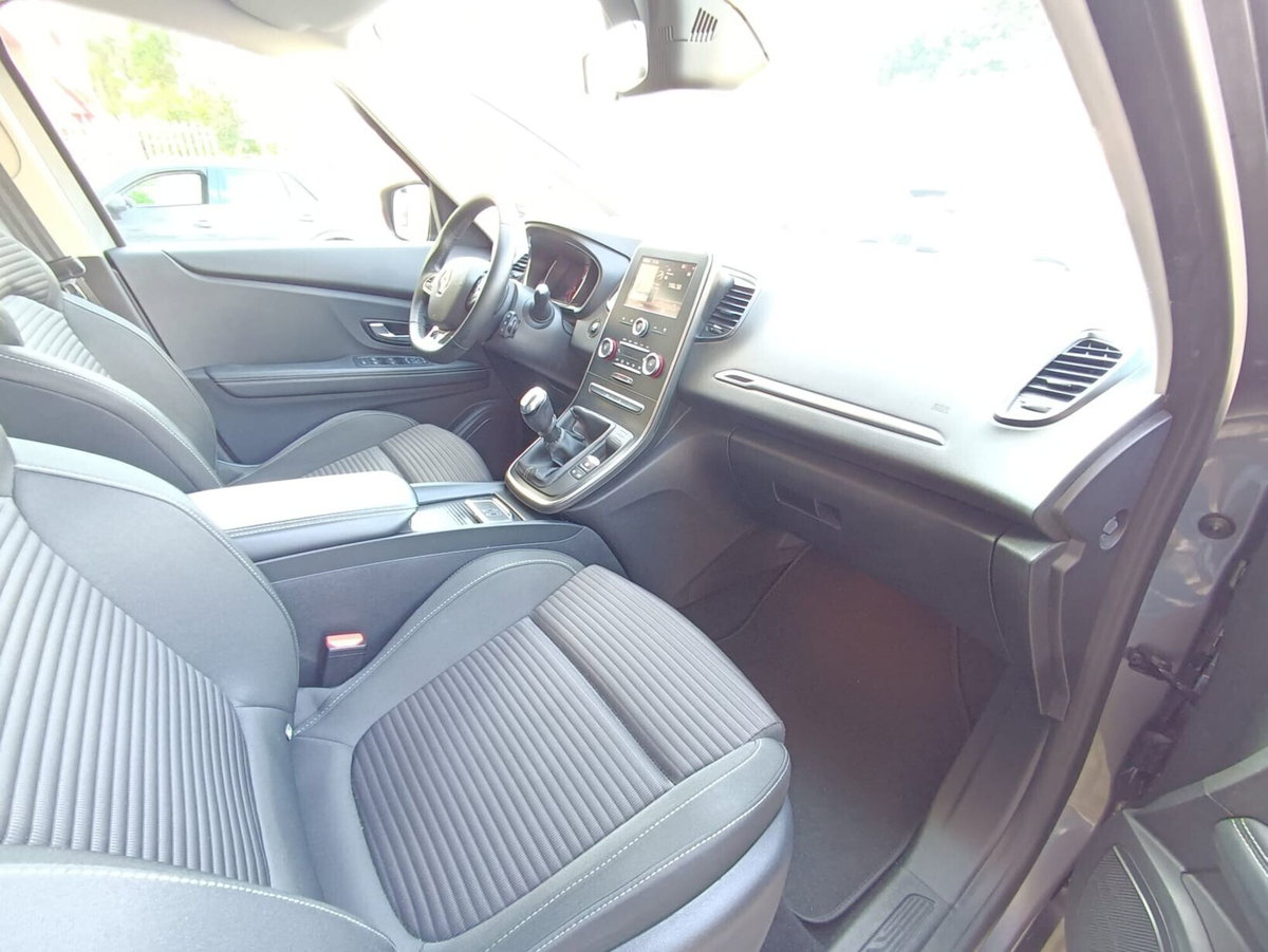 Renault Scenic E-Tech Electric 1.9 dCi Confort Dynamique (16)