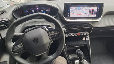 Peugeot 208 PureTech 100 Stop&Start 5 porte Allure (5)