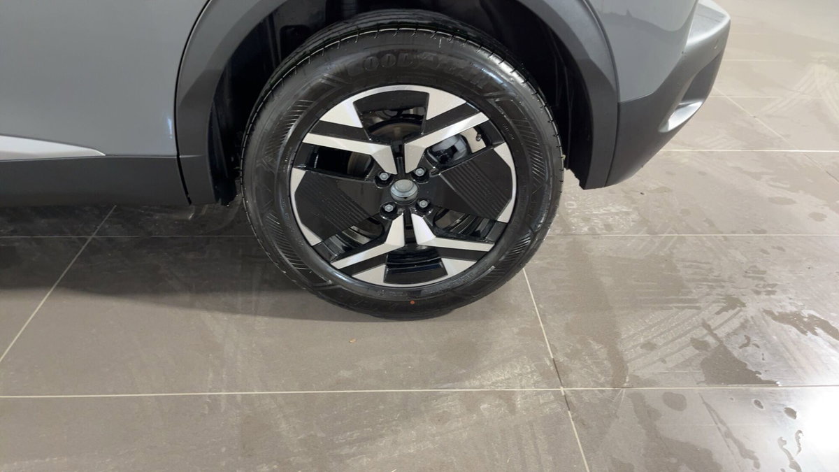 Peugeot 2008 PureTech 130 S&S EAT8 Allure Pack (8)