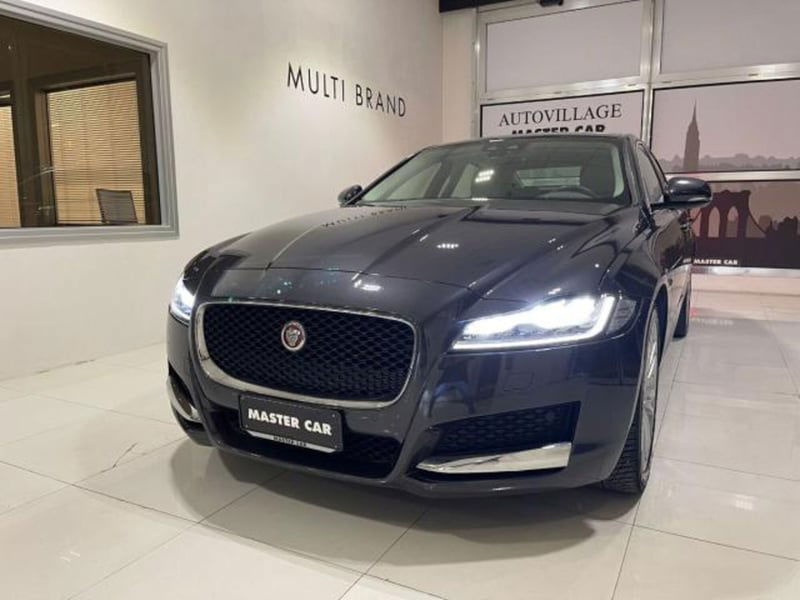 Jaguar XF 2.0 D 180 CV AWD aut. Pure