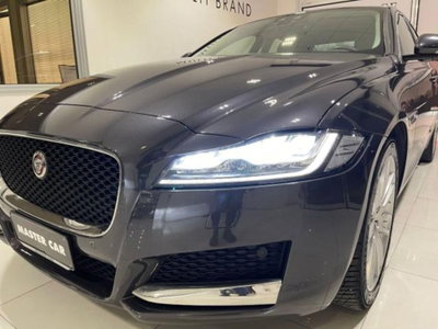 Jaguar XF 2.0 D 180 CV AWD aut. Pure (6)