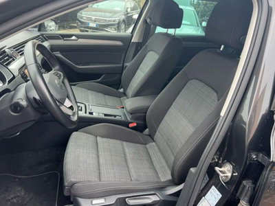 Volkswagen Passat Variant 2.0 TDI SCR EVO DSG Business (10)