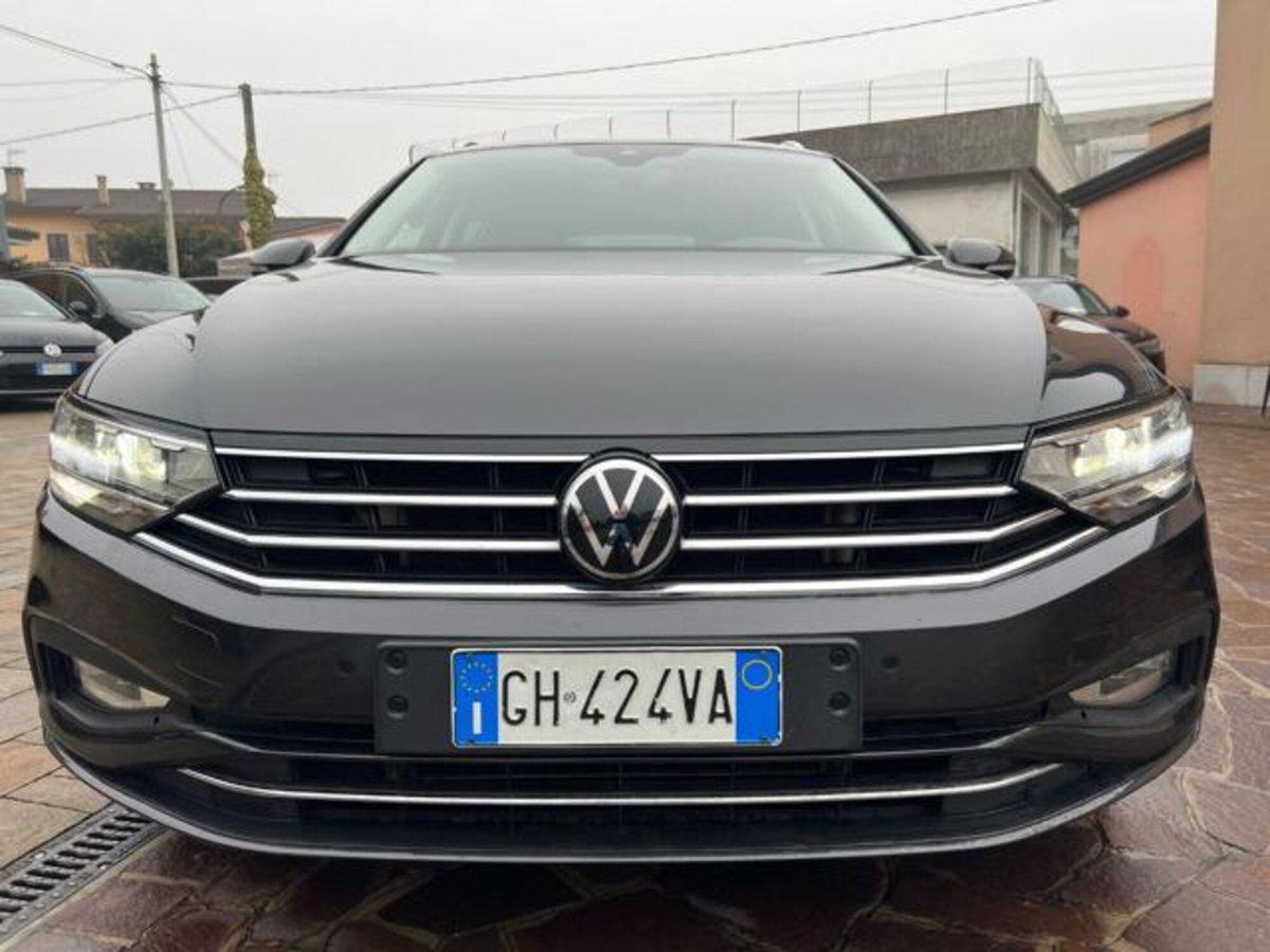 Volkswagen Passat Variant 2.0 TDI SCR EVO DSG Business (8)