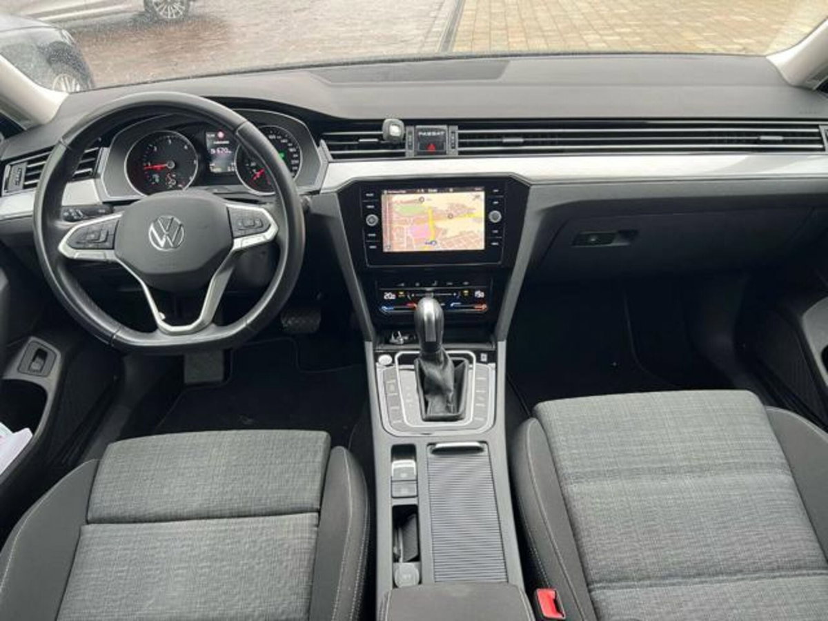 Volkswagen Passat Variant 2.0 TDI SCR EVO DSG Business (9)