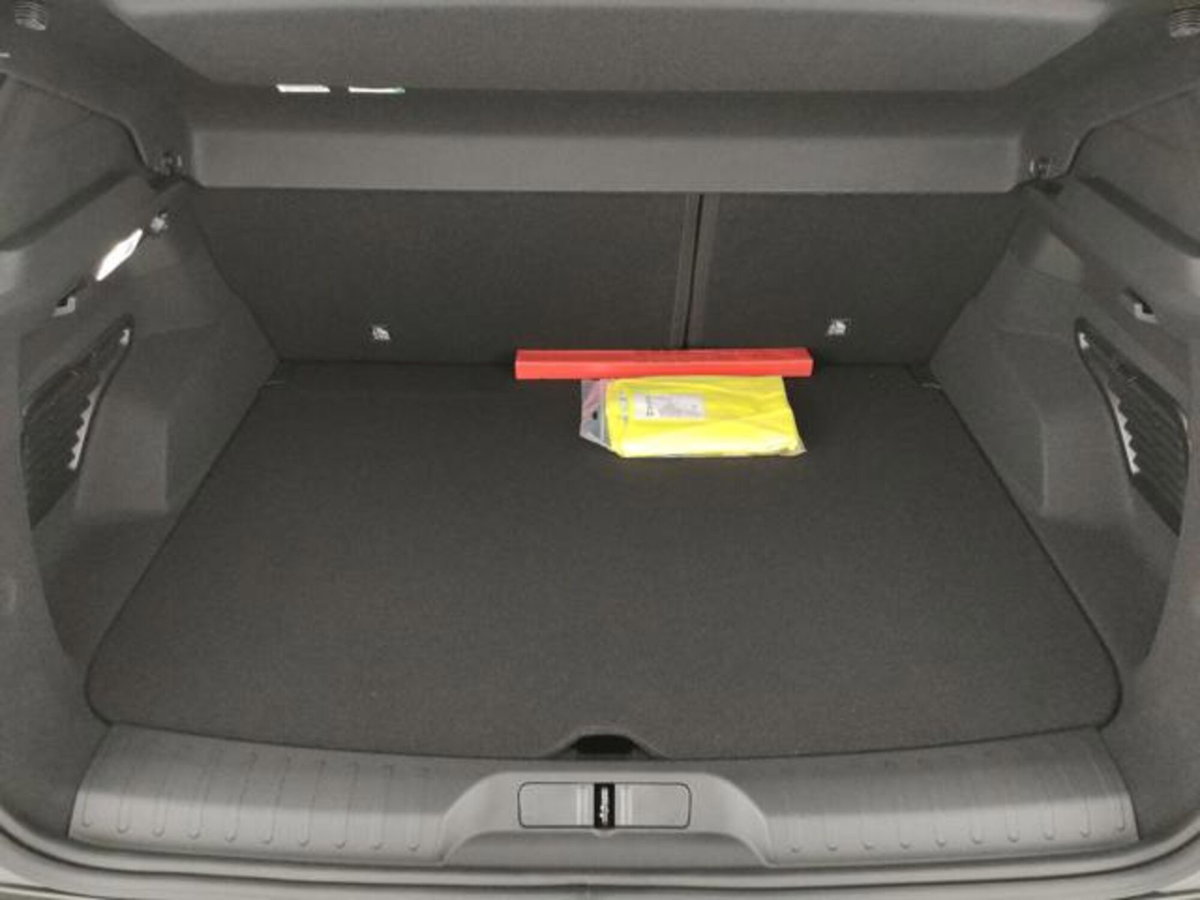 Alfa Romeo Junior 1.2 ibrida 145cv edct6 (10)