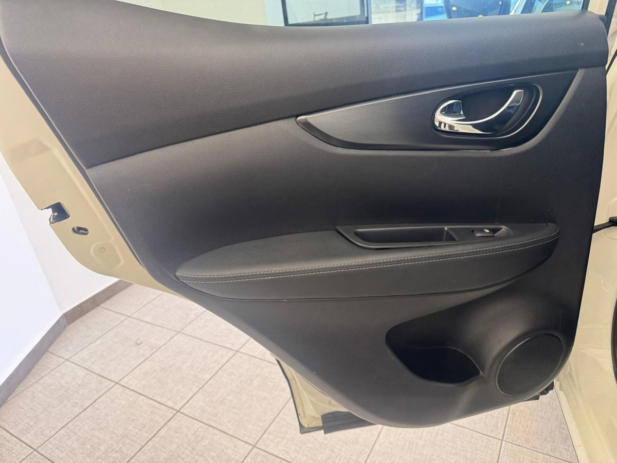 Nissan Qashqai 1.5 dCi 115 CV N-Tec Start (10)