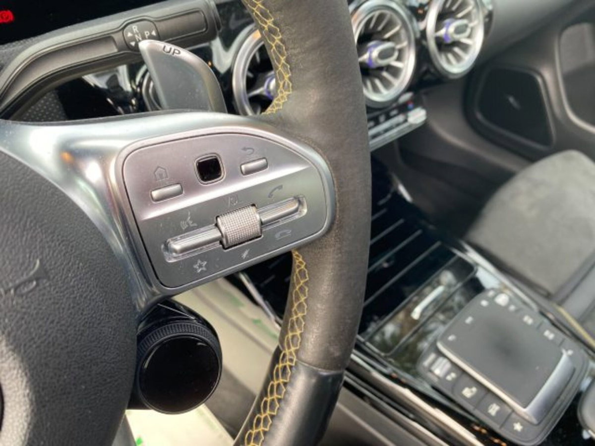 Mercedes-Benz CLA 45 AMG 4Matic (13)