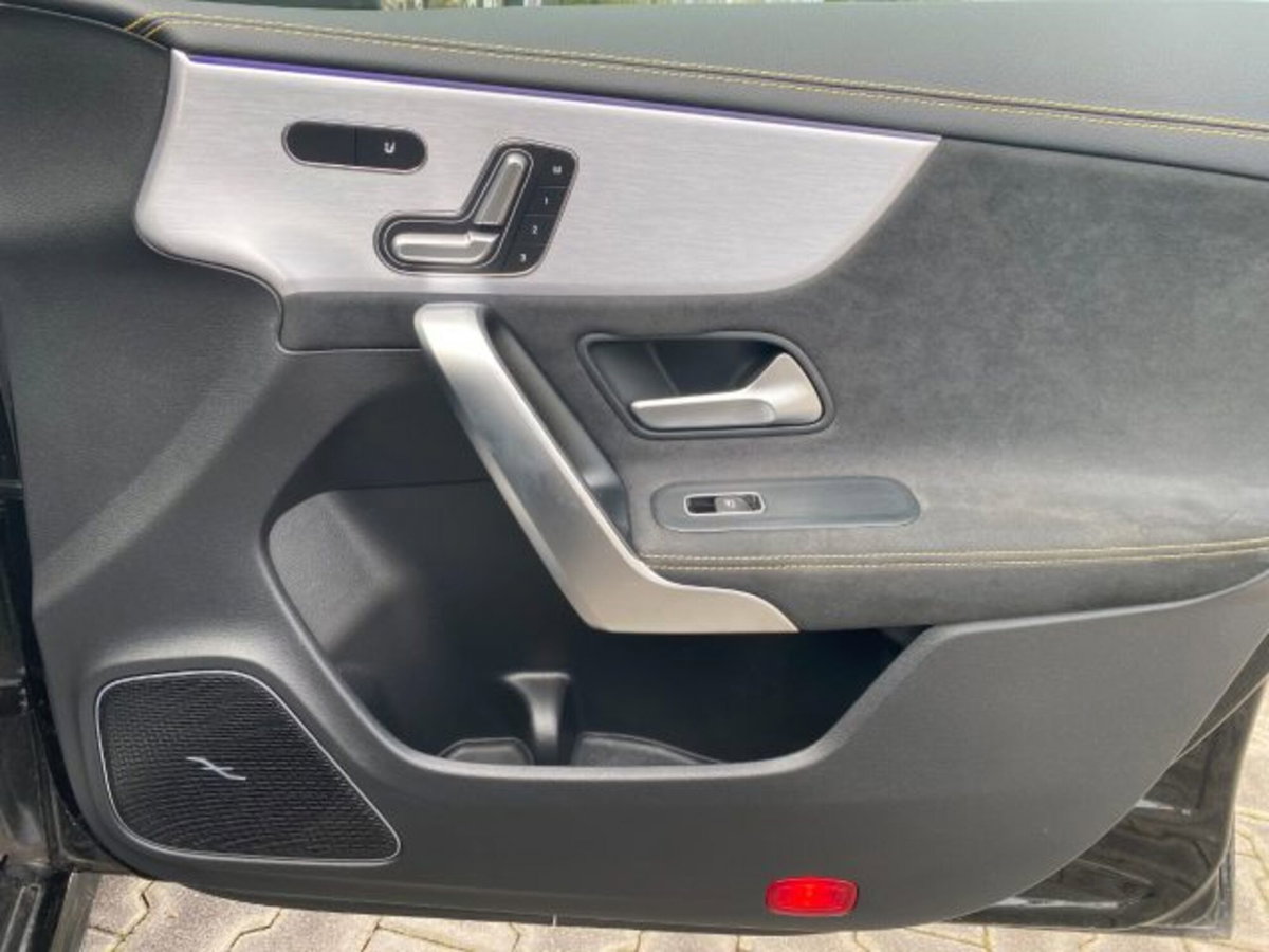 Mercedes-Benz CLA 45 AMG 4Matic (19)