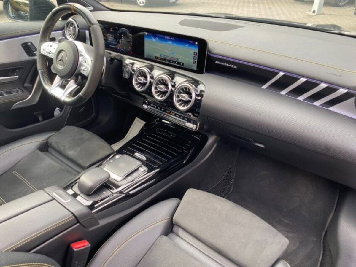 Mercedes-Benz CLA 45 AMG 4Matic (9)