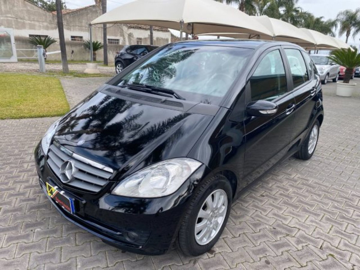 Mercedes-Benz Classe A 160 CDI AUTOMATIC Elegance (20)