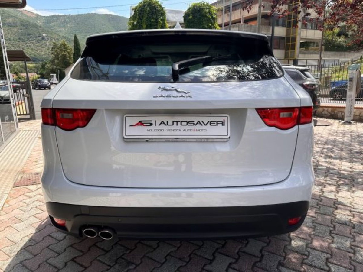 Jaguar F-Pace 2.0 D 180 CV AWD Portfolio (3)