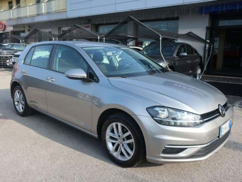 Volkswagen Golf Variant 1.0 TSI 115 CV Business BlueMotion Tech.