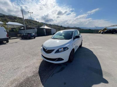 Lancia Ypsilon 1.0 FireFly 5 porte S&S Hybrid Gold Plus usata