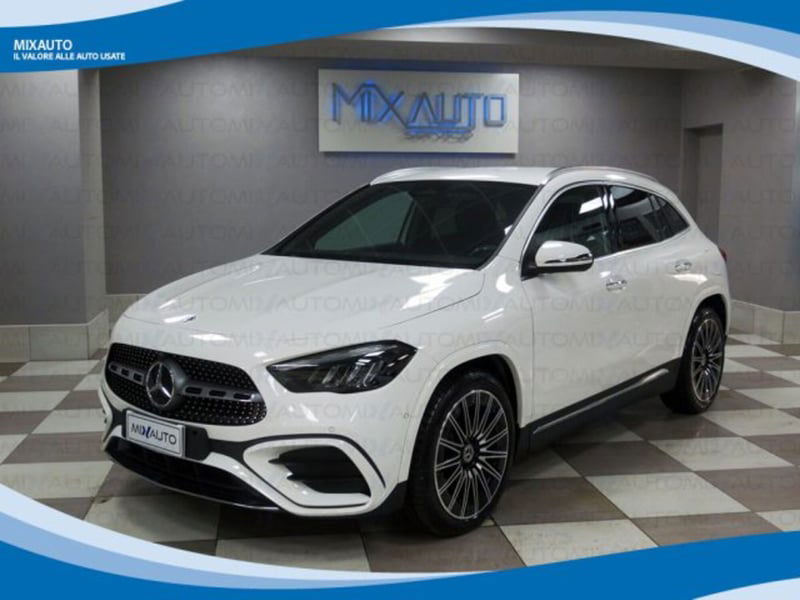 Mercedes-Benz GLA SUV 200 d Automatic Premium