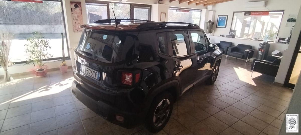 Jeep Renegade 1.6 Mjt 120 CV Sport (3)