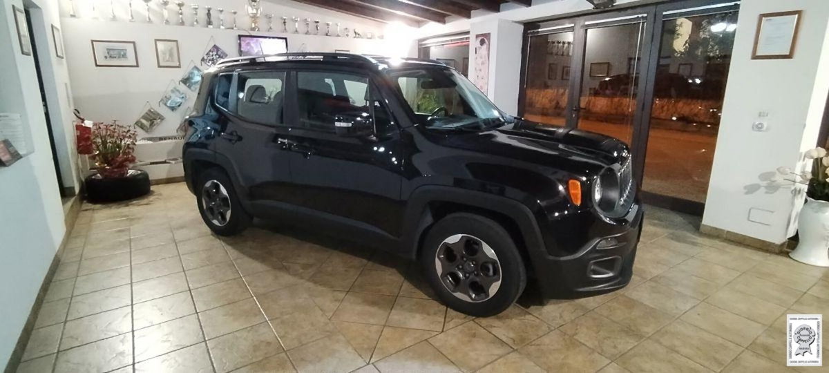 Jeep Renegade 1.6 Mjt 120 CV Sport (6)