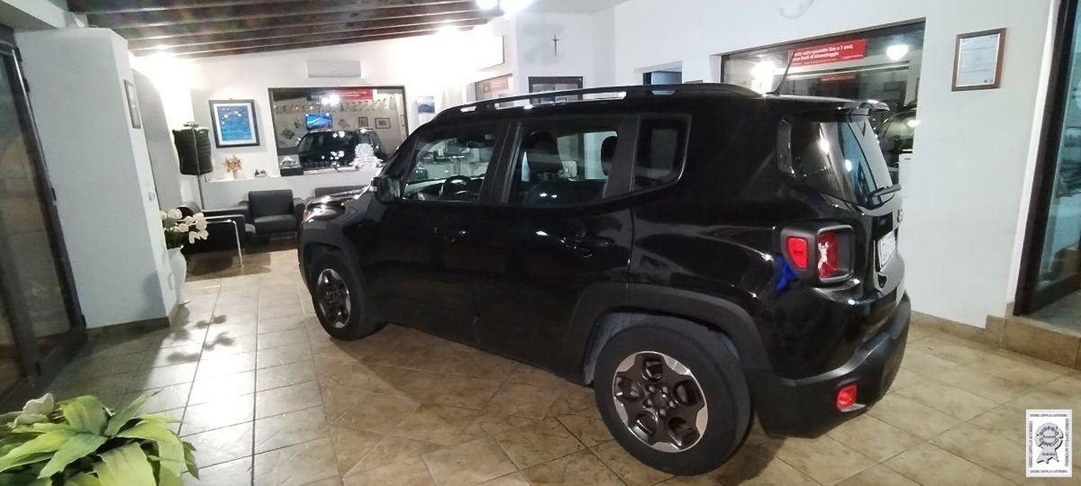 Jeep Renegade 1.6 Mjt 120 CV Sport (7)