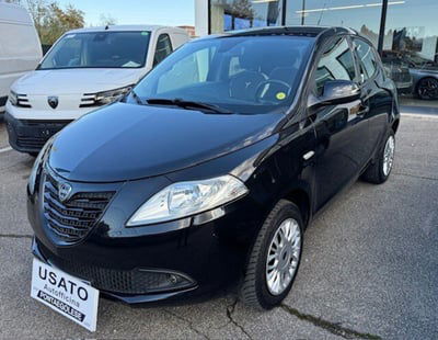 Lancia Ypsilon 0.9 TwinAir 85 CV 5 porte Metano Ecochic Elefantino  usata
