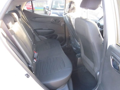 Hyundai i10 1.0 mpi Connectline 63cv (10)