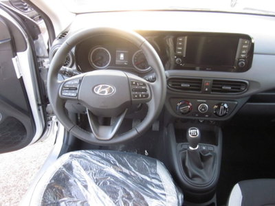 Hyundai i10 1.0 mpi Connectline 63cv (13)