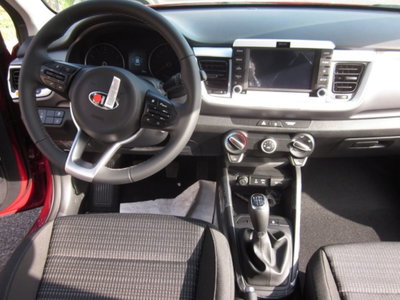 Kia Stonic 1.2 mpi Gpl Style Special Edition 78cv (11)