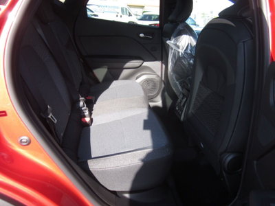 Renault Captur 1.0 eco-g Evolution 100cv (18)