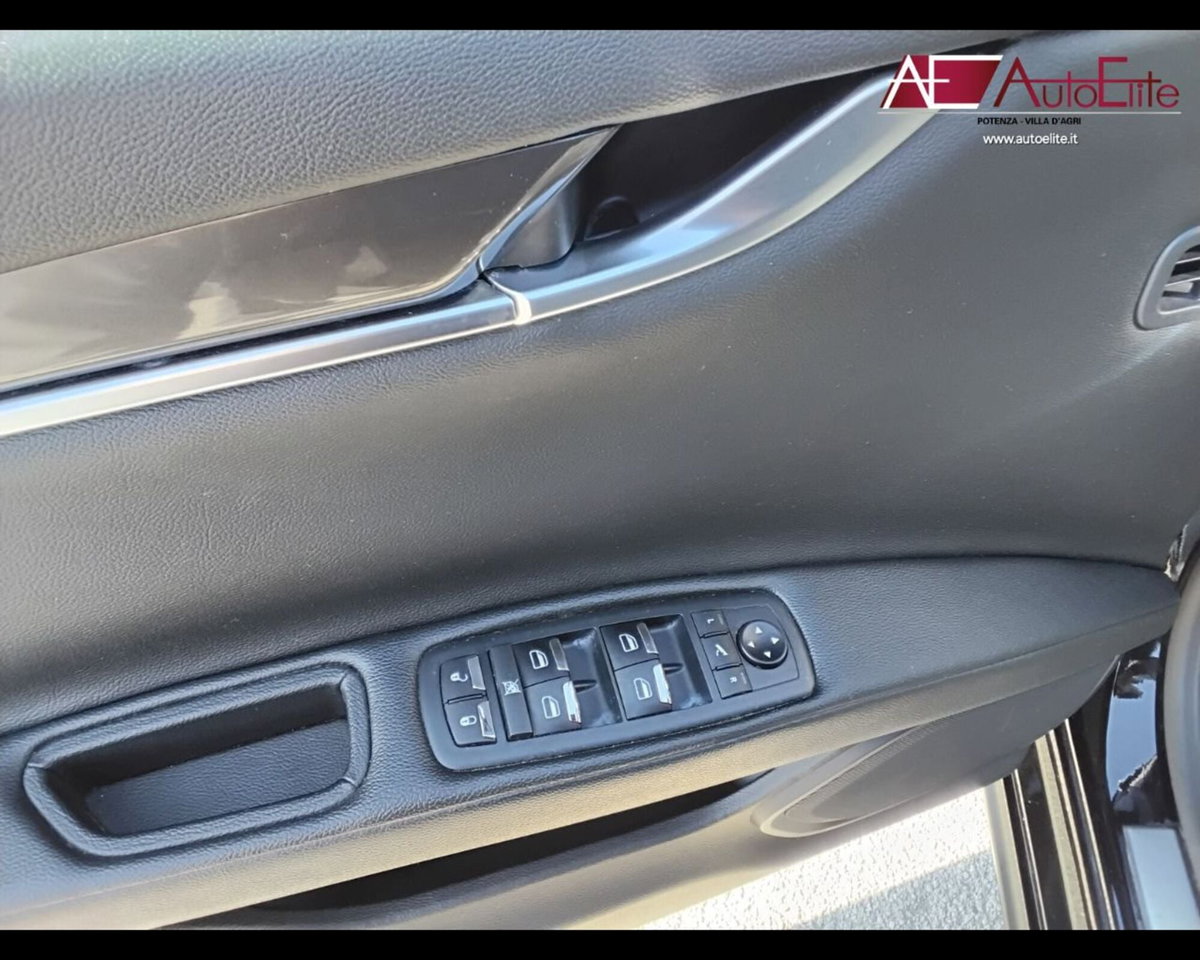 Maserati Ghibli Ghibli V6 Diesel (14)
