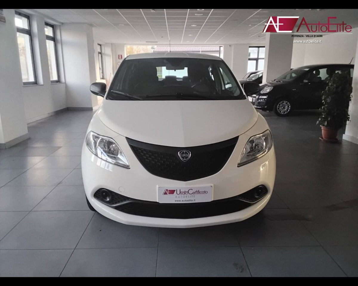 Lancia Ypsilon 1.2 69 CV 5 porte GPL Ecochic Silver