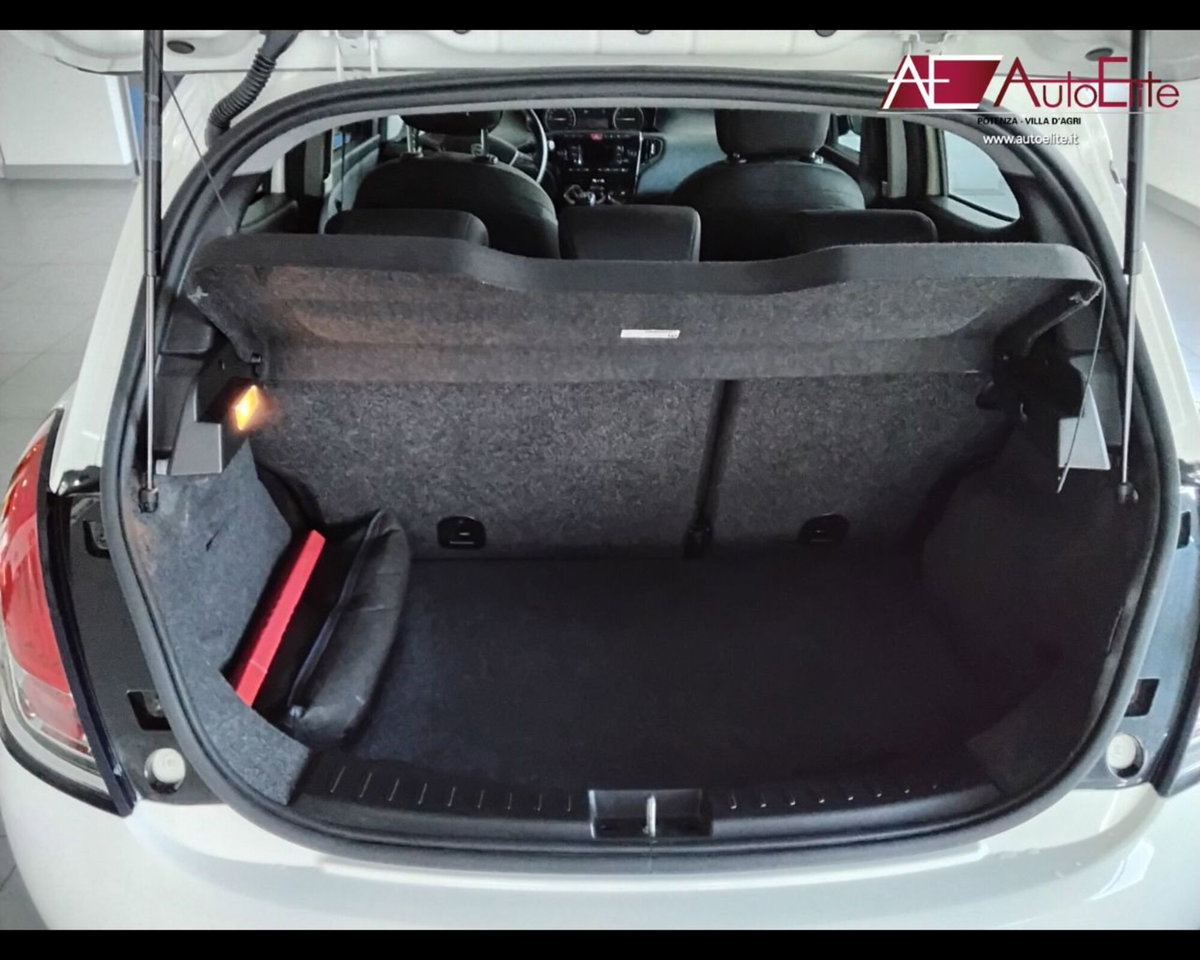 Lancia Ypsilon 1.2 69 CV 5 porte GPL Ecochic Silver (7)