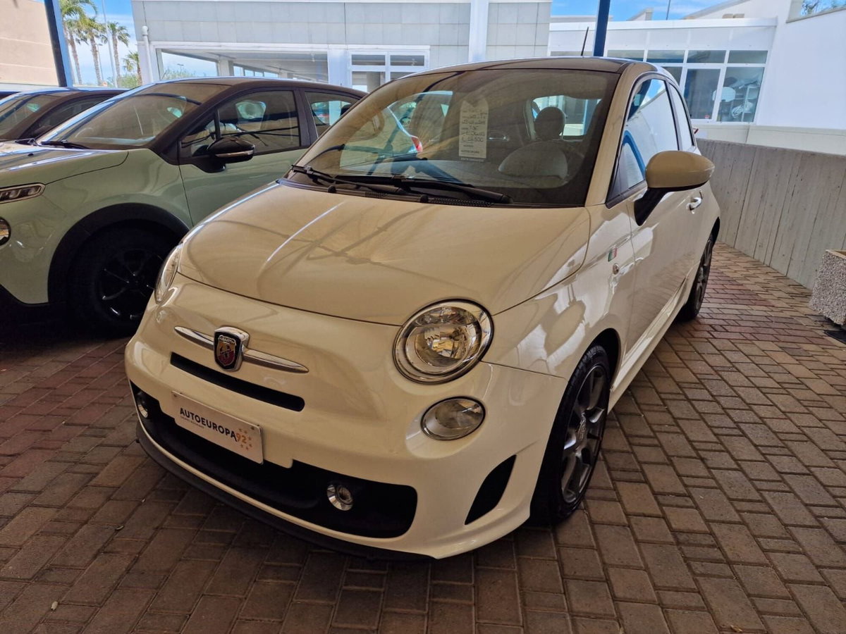 Abarth 500 1.4 Turbo T-Jet Custom