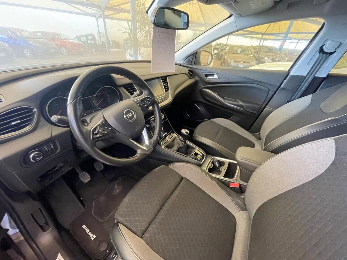 Opel Grandland X 1.5 diesel Ecotec Start&Stop Innovation (3)
