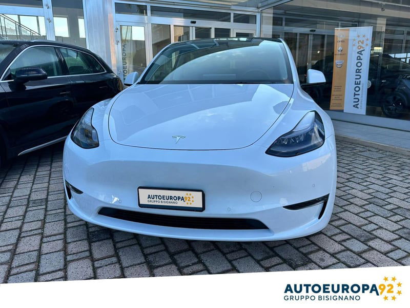 Tesla Model Y Long Range awd
