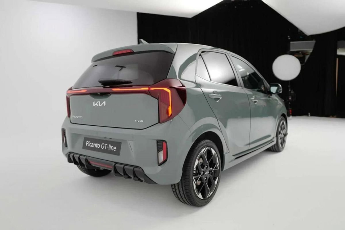 Kia Picanto 1.0 12V 5 porte AMT Urban (2)