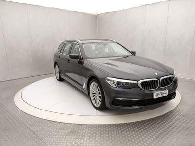 BMW Serie 5 Touring 520d aut.  Luxury usata