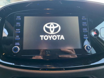 Toyota Aygo X 1.0 VVT-i 72 CV 5p. Undercover S-CVT (4)