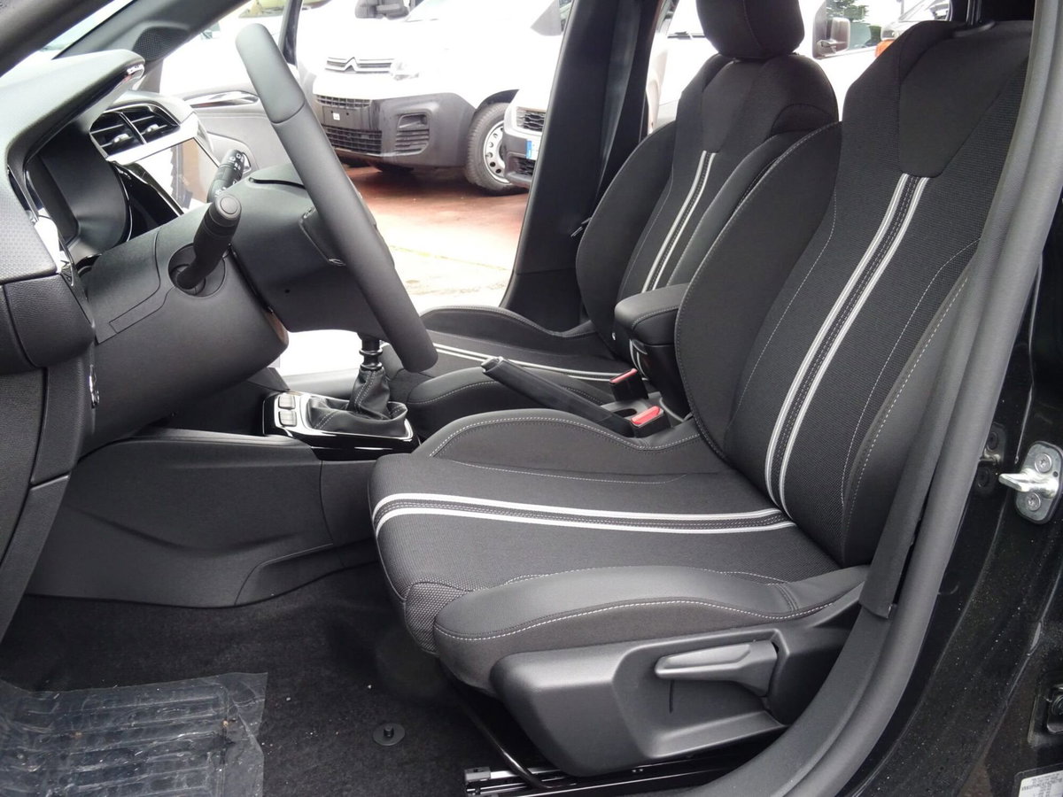 Opel Corsa 1.2 GS s&s 75cv (9)