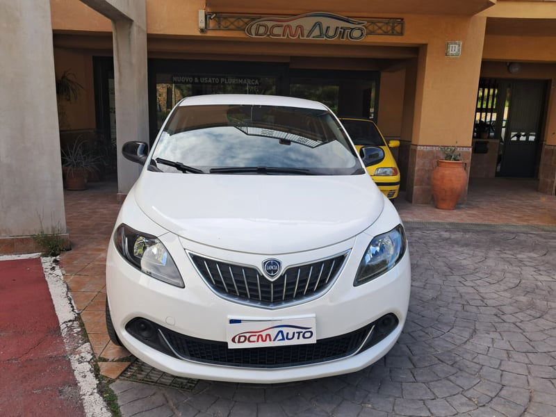 Lancia Ypsilon 1.0 FireFly 5 porte S&S Hybrid Ecochic Silver