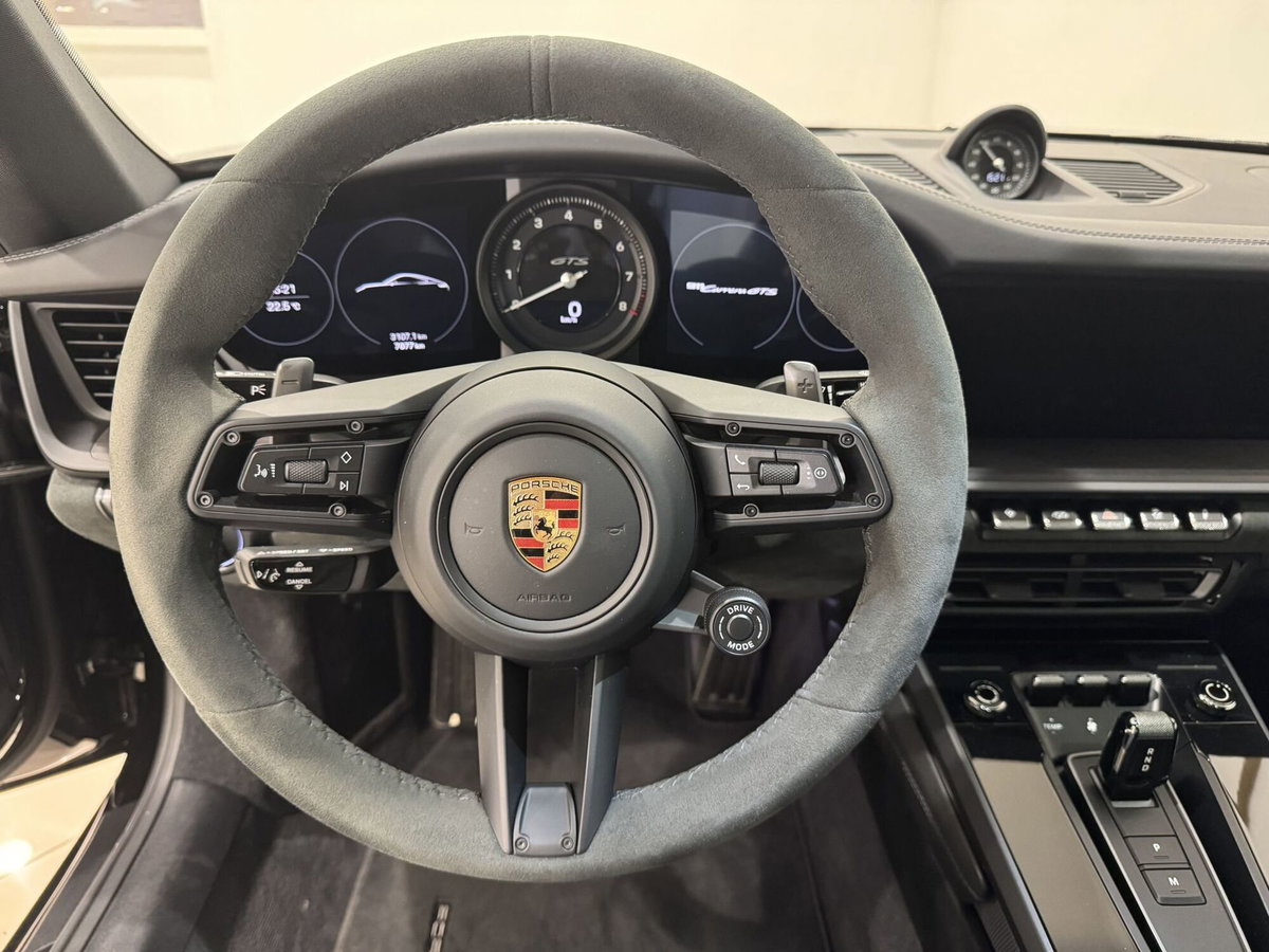 Porsche 911 Coupé Coupe 3.0 Carrera 4 GTS (14)
