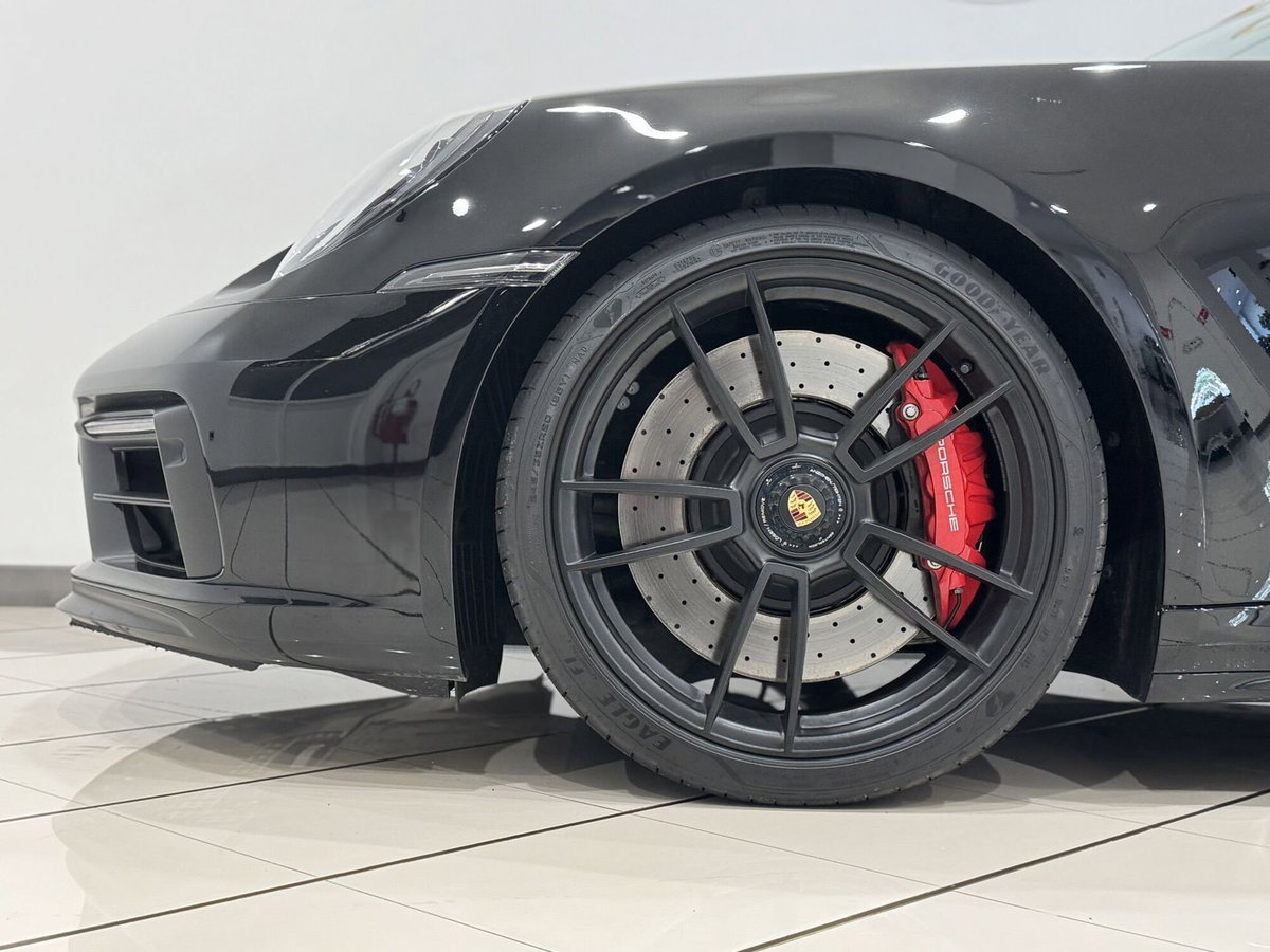 Porsche 911 Coupé Coupe 3.0 Carrera 4 GTS (4)