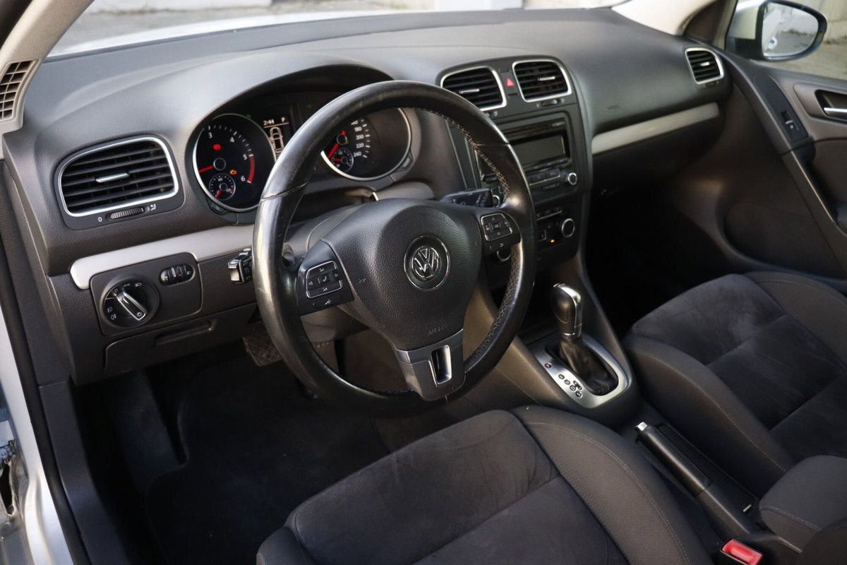 Volkswagen Golf 2.0 TDI 140CV DPF DSG 5p. Highline (14)
