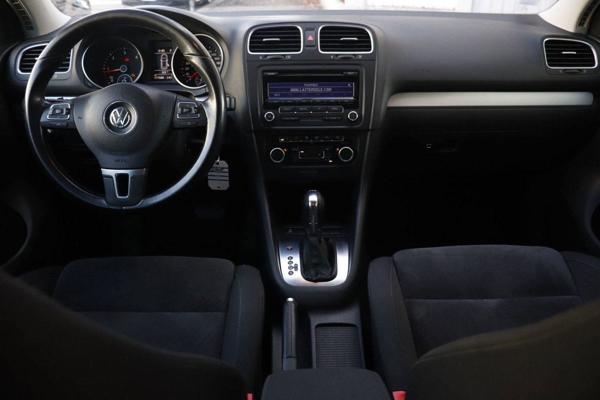 Volkswagen Golf 2.0 TDI 140CV DPF DSG 5p. Highline (2)