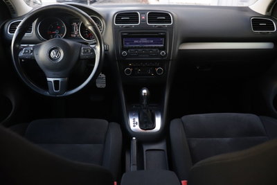 Volkswagen Golf 2.0 TDI 140CV DPF DSG 5p. Highline (2)