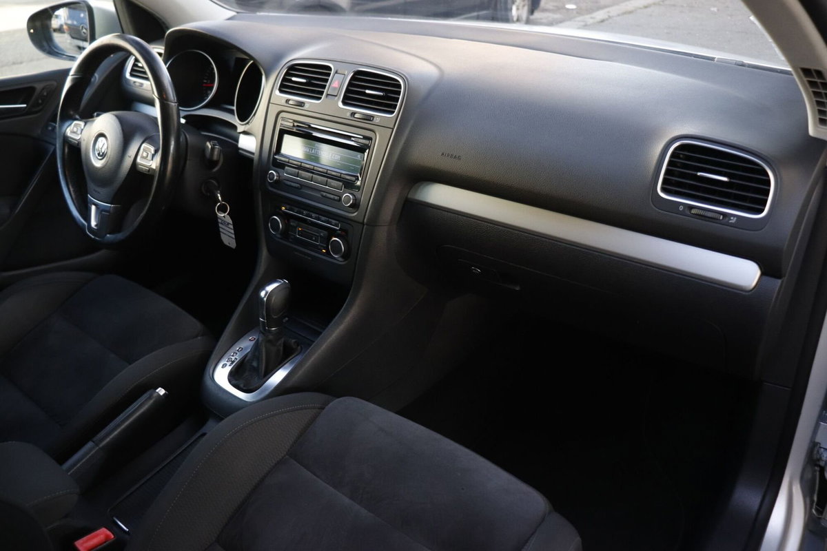 Volkswagen Golf 2.0 TDI 140CV DPF DSG 5p. Highline (6)
