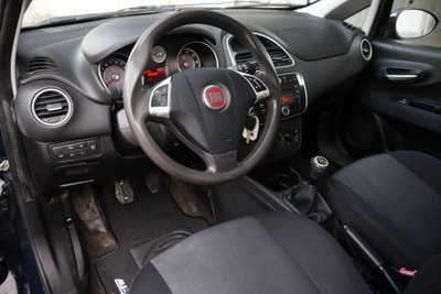 Fiat Punto 1.3 MJT II 75 CV 3 porte Street (12)