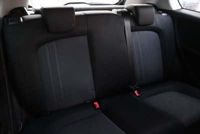 Fiat Punto 1.3 MJT II 75 CV 3 porte Street (14)