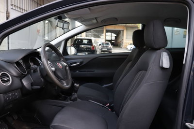 Fiat Punto 1.3 MJT II 75 CV 3 porte Street (8)