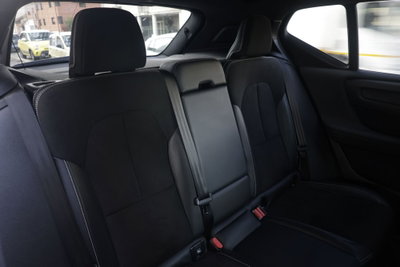 Volvo XC40 D3 AWD Geartronic R-design (13)