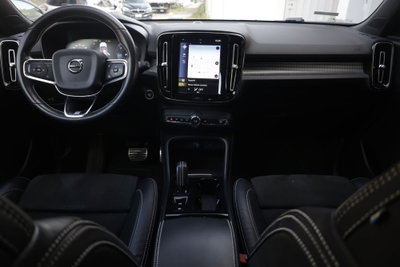 Volvo XC40 D3 AWD Geartronic R-design (2)